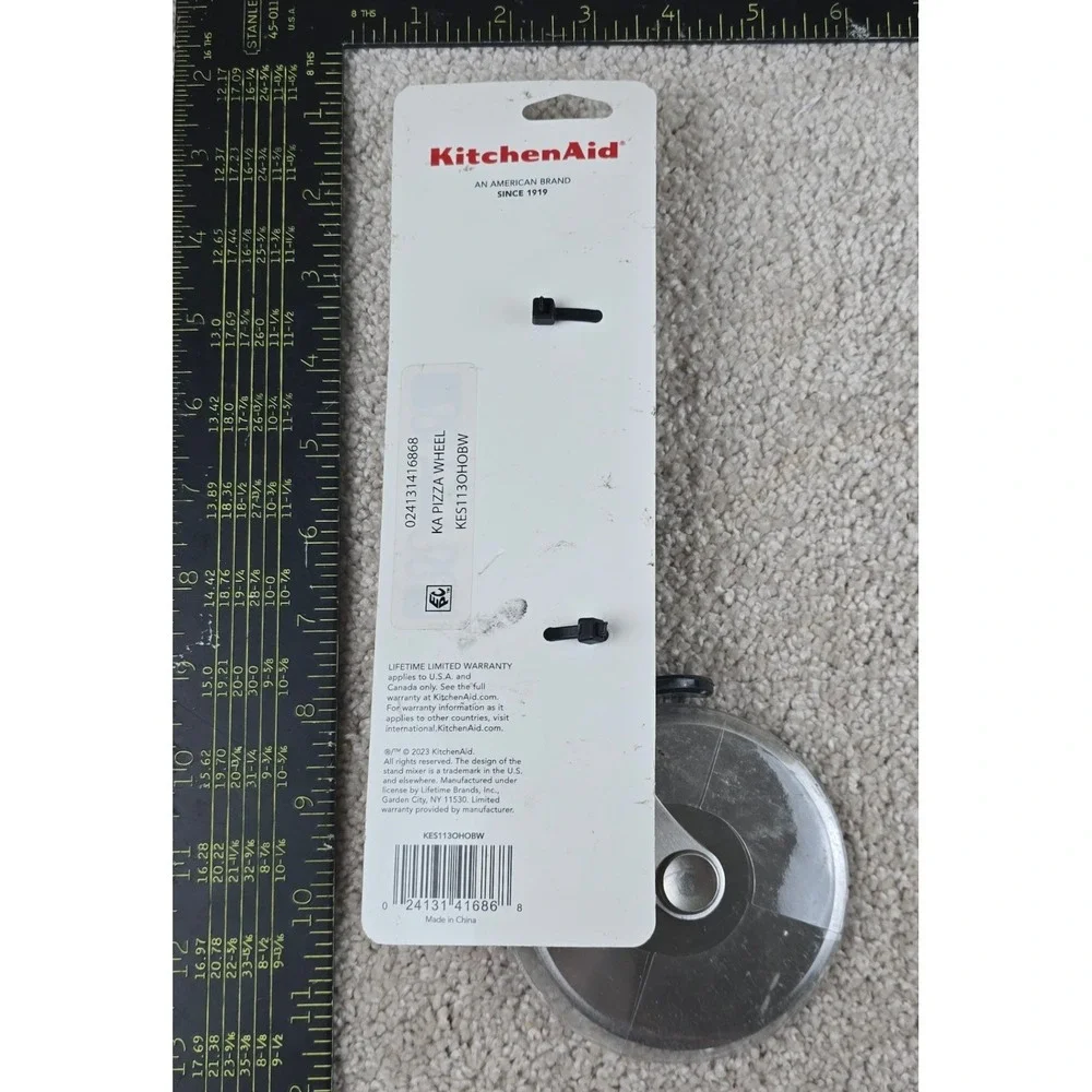 KitchenAid Pizza Wheel Black Stainless Steel Blade Silicone Handle KES113OHOBW‎